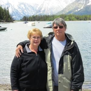 Meet your Posher, Lora